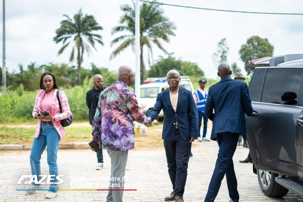 G7voWfXXYAApI5W-1024x683 RDC: Zones Économiques Spéciales  l’État consolide la relance industrielle à Maluku