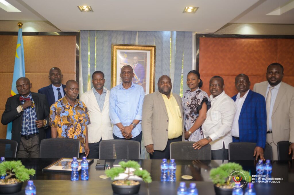 1000747850-1024x682 Infrastructures et Travaux publics : le ministre John Banza Lunda face aux attentes sociales du secteur