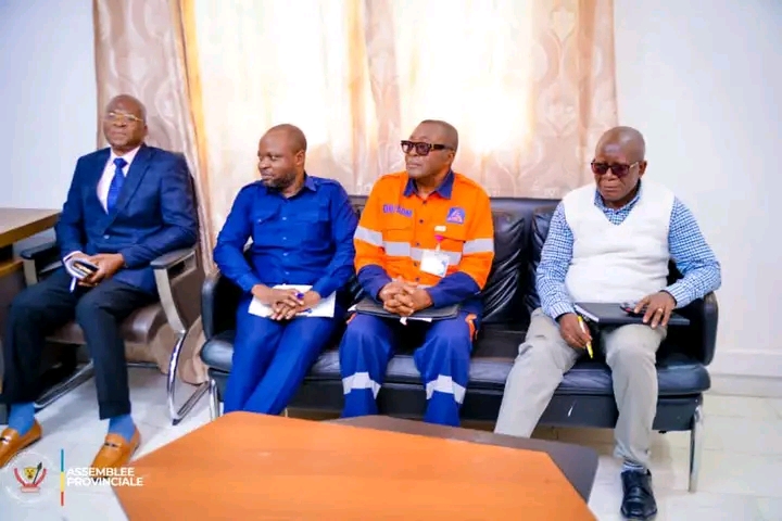 1000808927 SNEL Kongo Central : Ir. Espérant Sakivuvu (PDSR/DRK) appelle les journaliers au calme