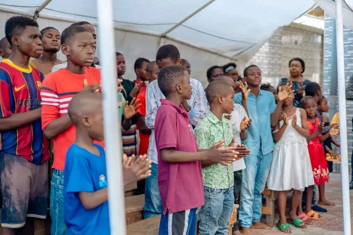 1000896957 Foi en action : la MIMODIE au chevet des orphelins de l’EEV/EDEN