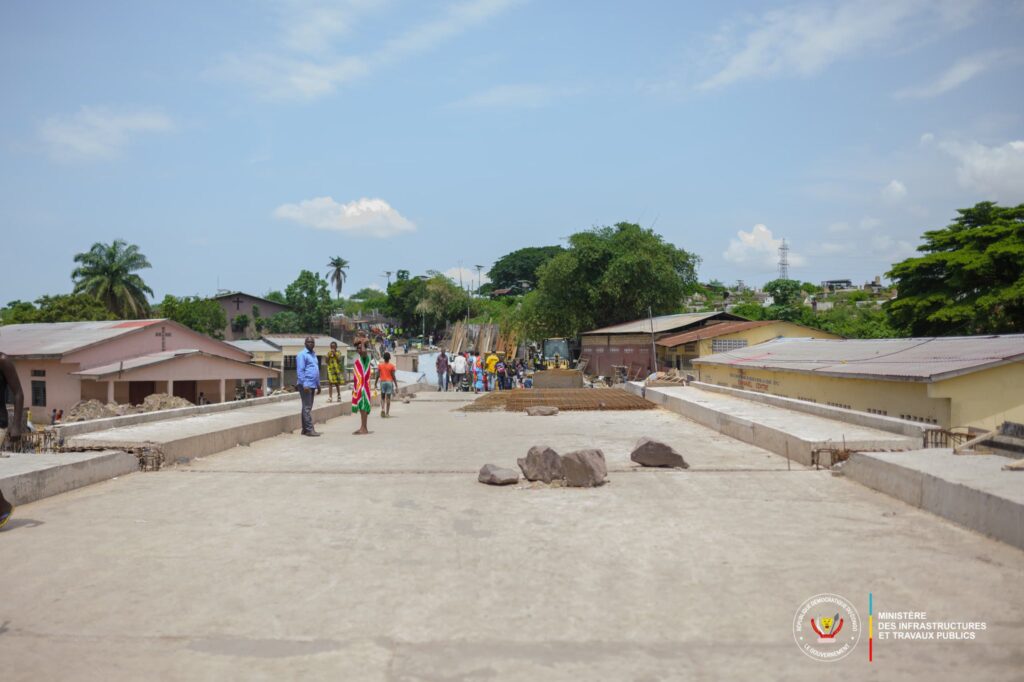 HAkhjAQWoAAMzI5-1024x682 Kinshasa : John Banza Lunda intervient rapidement pour sécuriser les infrastructures à Camp Luka