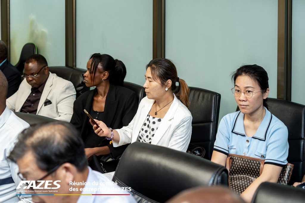 HSRI2nPXoAE_HnD-1024x683 ZES de Maluku : l’AZES veut passer des conventions aux usines